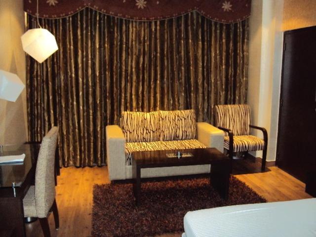 The Victoria Grand Hotel & Spa 카사울리 외부 사진